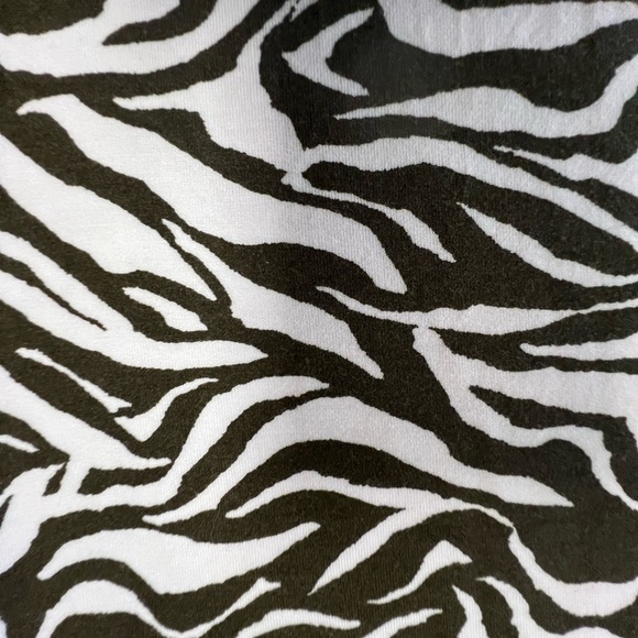 JONES NEW YORK SIGNATURE SIZE LARGE DARK BROWN & WHITE ZEBRA PRINT WOMEN’S TOP. - Picture 4 of 10